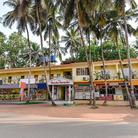 Fabexpress Morjim Paradise - Nr Morjim Beach Екстер'єр фото